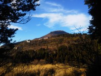 「晩秋の駒ヶ岳」（Mt. Komagatake）