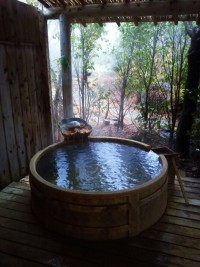 「チェックインなさったら・・・」（Open Air bath in Public bath room）