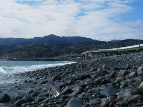 「御幸の浜」（Miyukinohama Beach, Odawara）