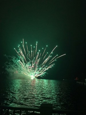 「例祭奉祝花火大会」（Fireworks in HAKONE)